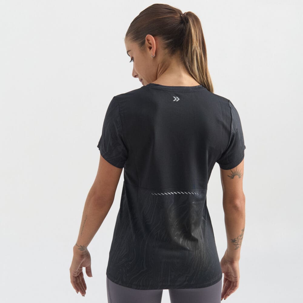 remera pyramid tee - Imagen 2